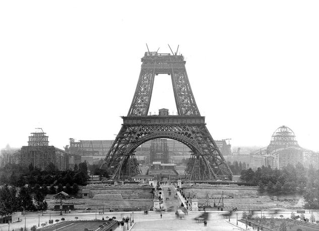 http___a.amz.mshcdn.com_wp-content_uploads_2015_10_eiffeltower-20.jpg